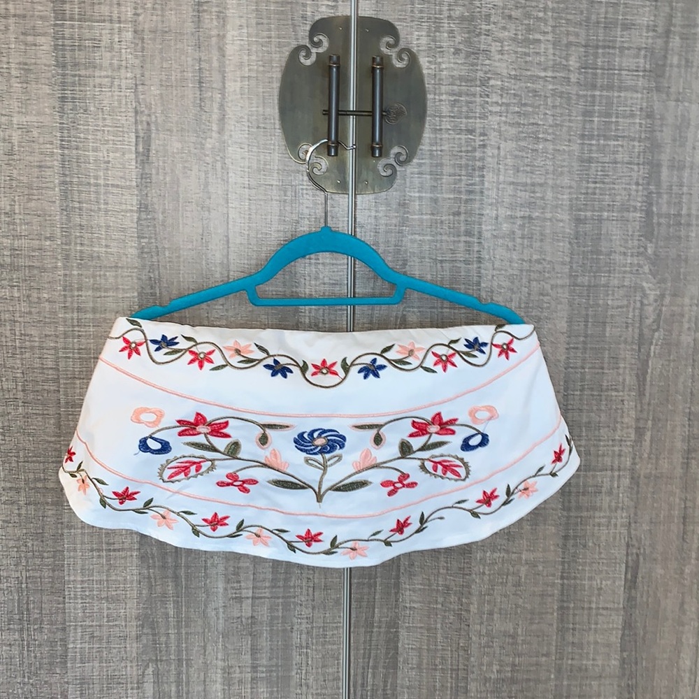 Dygarni Embroidered Cropped Bustier